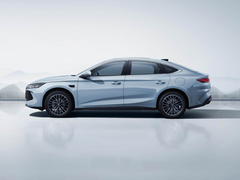 BYD QinL EV
